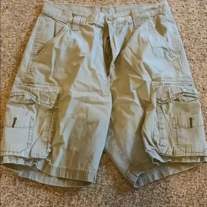 Men’s cargo shorts